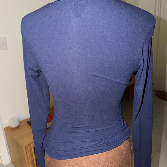 Elegant Navy Long Sleeve Top by SKIMS (small) - Picture 3 of 7